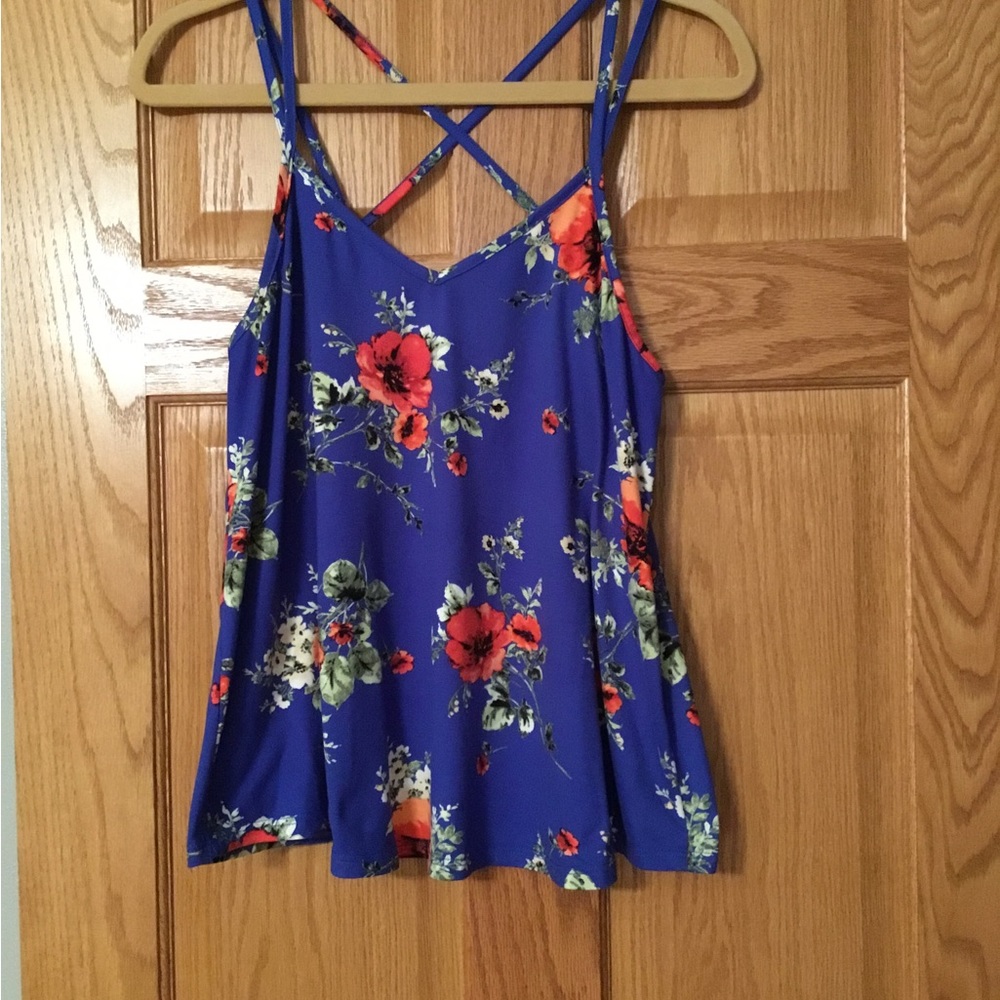 Stitch Fix/Papermoon back detail knit top